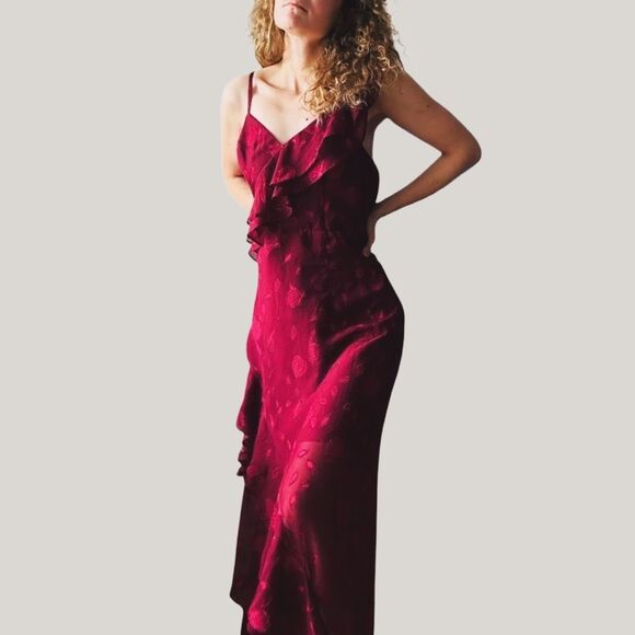 LULUS Forever Be Burgundy Floral Jacquard Ruffled Maxi Dress NWT Valentine Prom - Picture 5 of 8